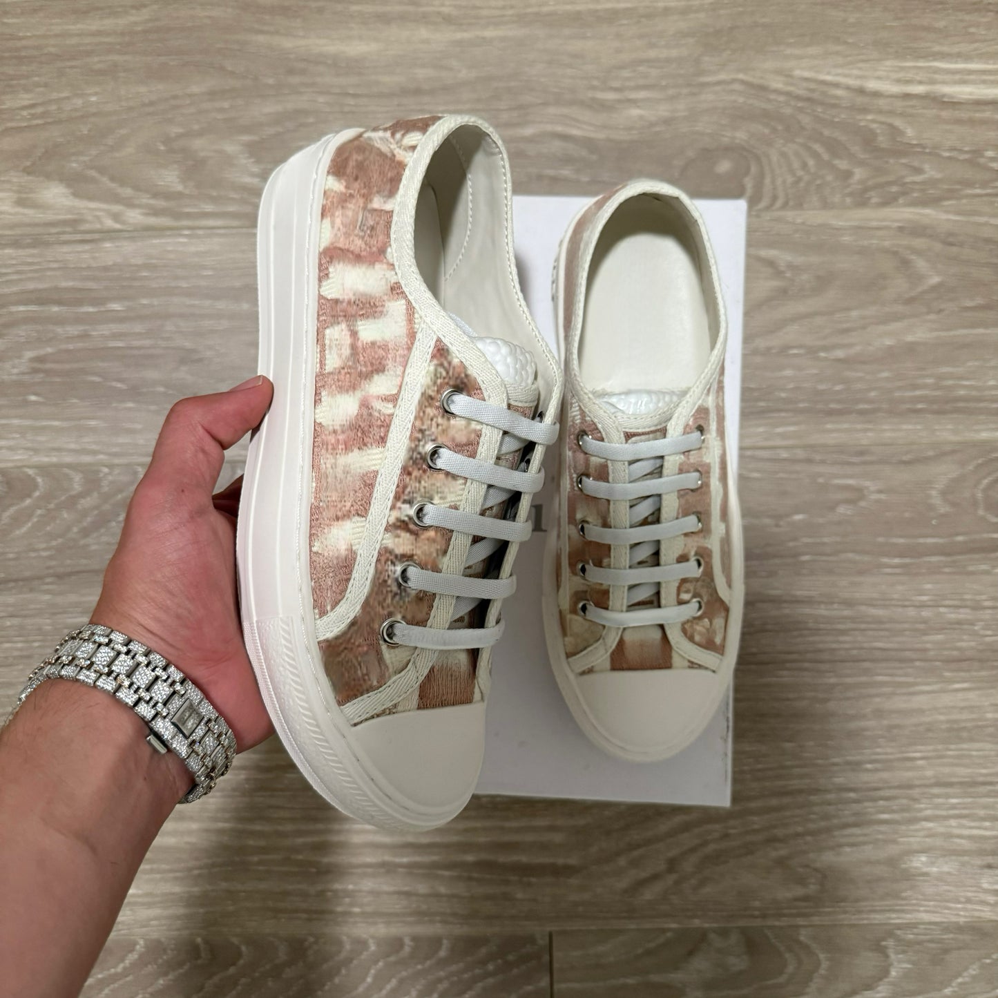 Pink CD Low Platform